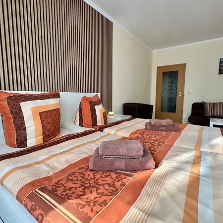 Apartment Rote Spitzen Der Wag *