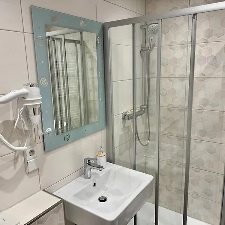 Rote Spitzen Der Wag Altenburg