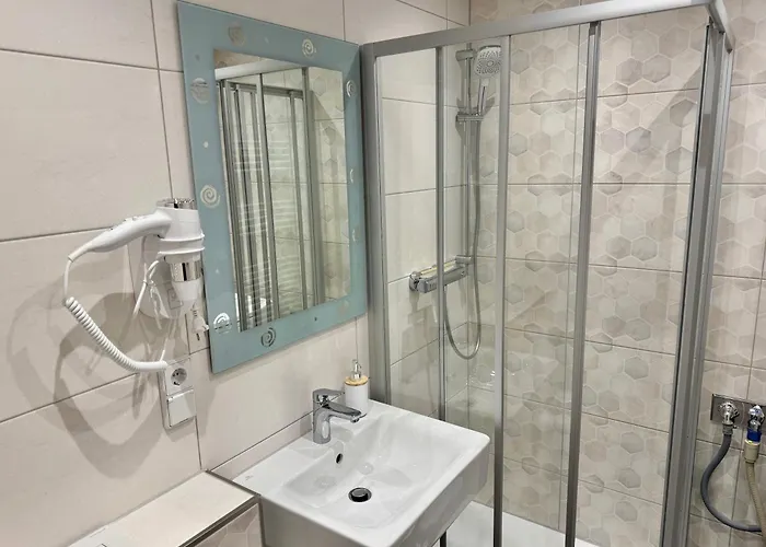 Rote Spitzen Der Wag Altenburg