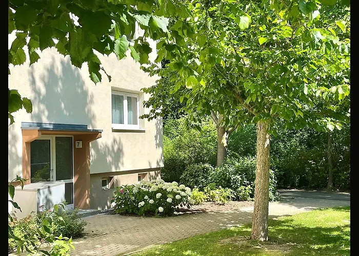 Rote Spitzen Der Wag Apartment